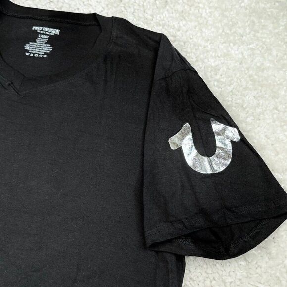 True Religion V-Neck Black Silver Logo T-Shirt - Picture 4 of 6